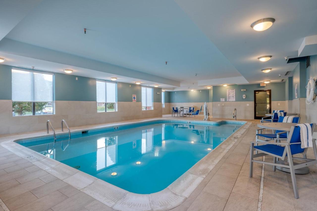 Holiday Inn Express Hotel & Suites Thornburg-S. Fredericksburg By Ihg Экстерьер фото