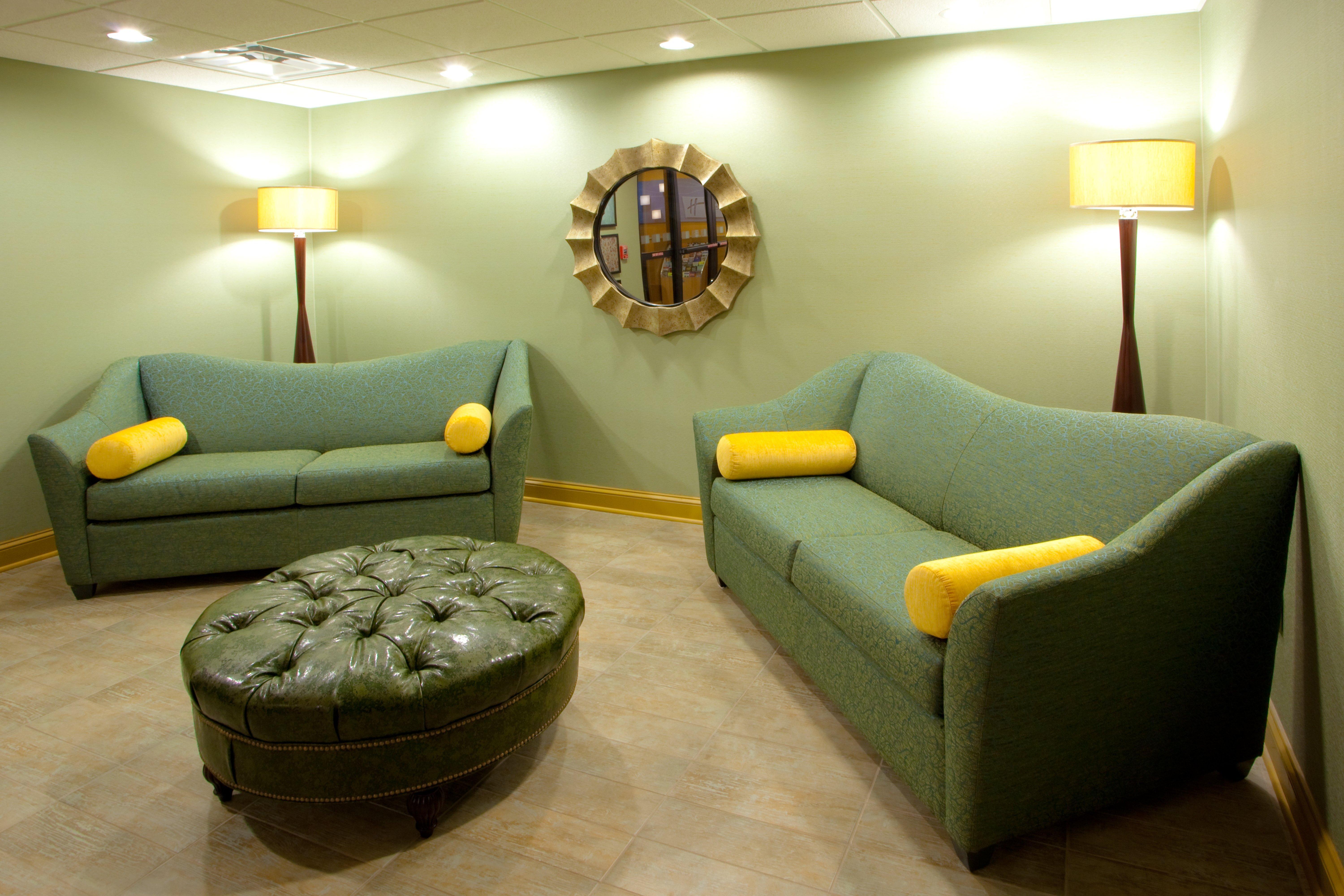 Holiday Inn Express Hotel & Suites Thornburg-S. Fredericksburg By Ihg Экстерьер фото