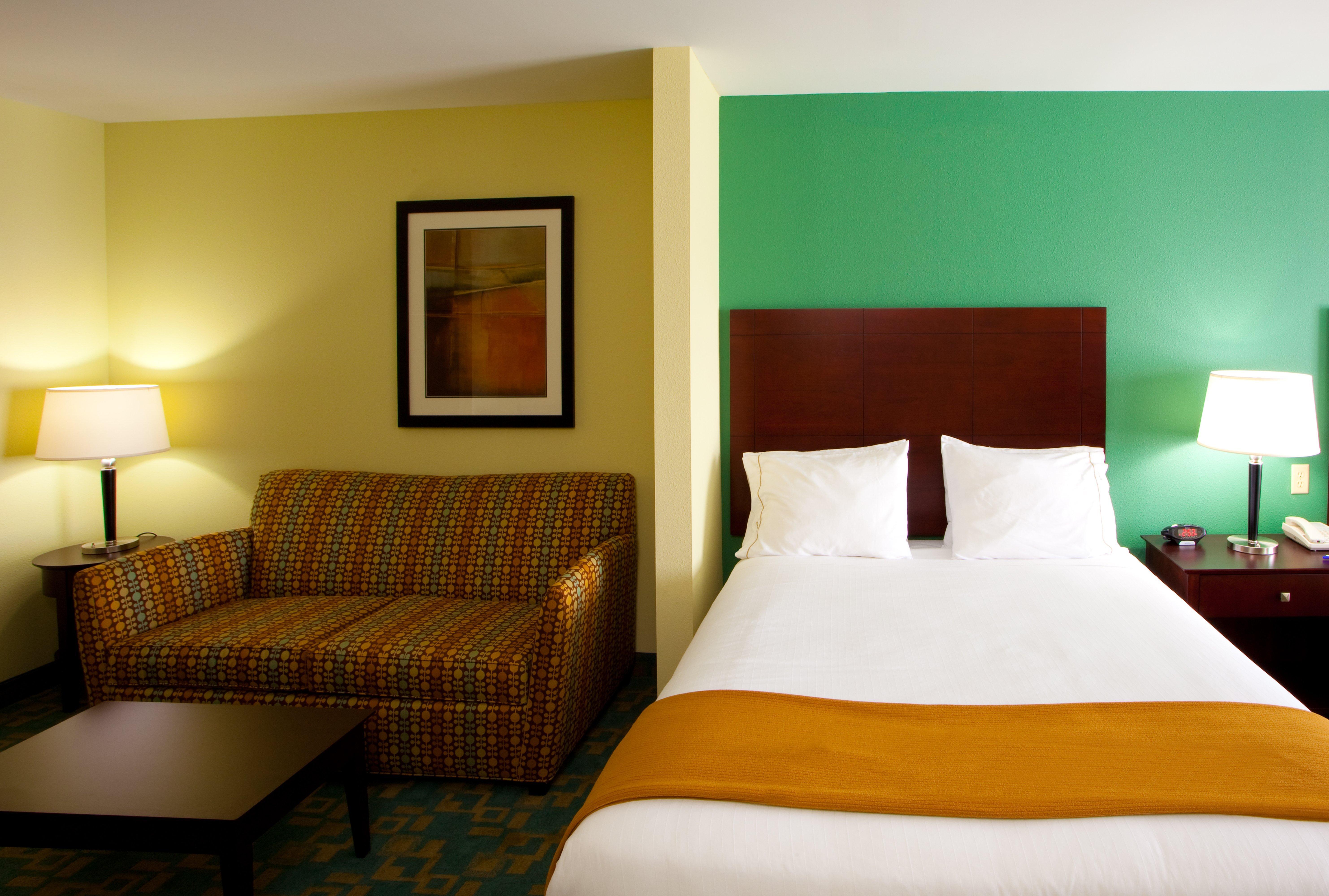 Holiday Inn Express Hotel & Suites Thornburg-S. Fredericksburg By Ihg Экстерьер фото